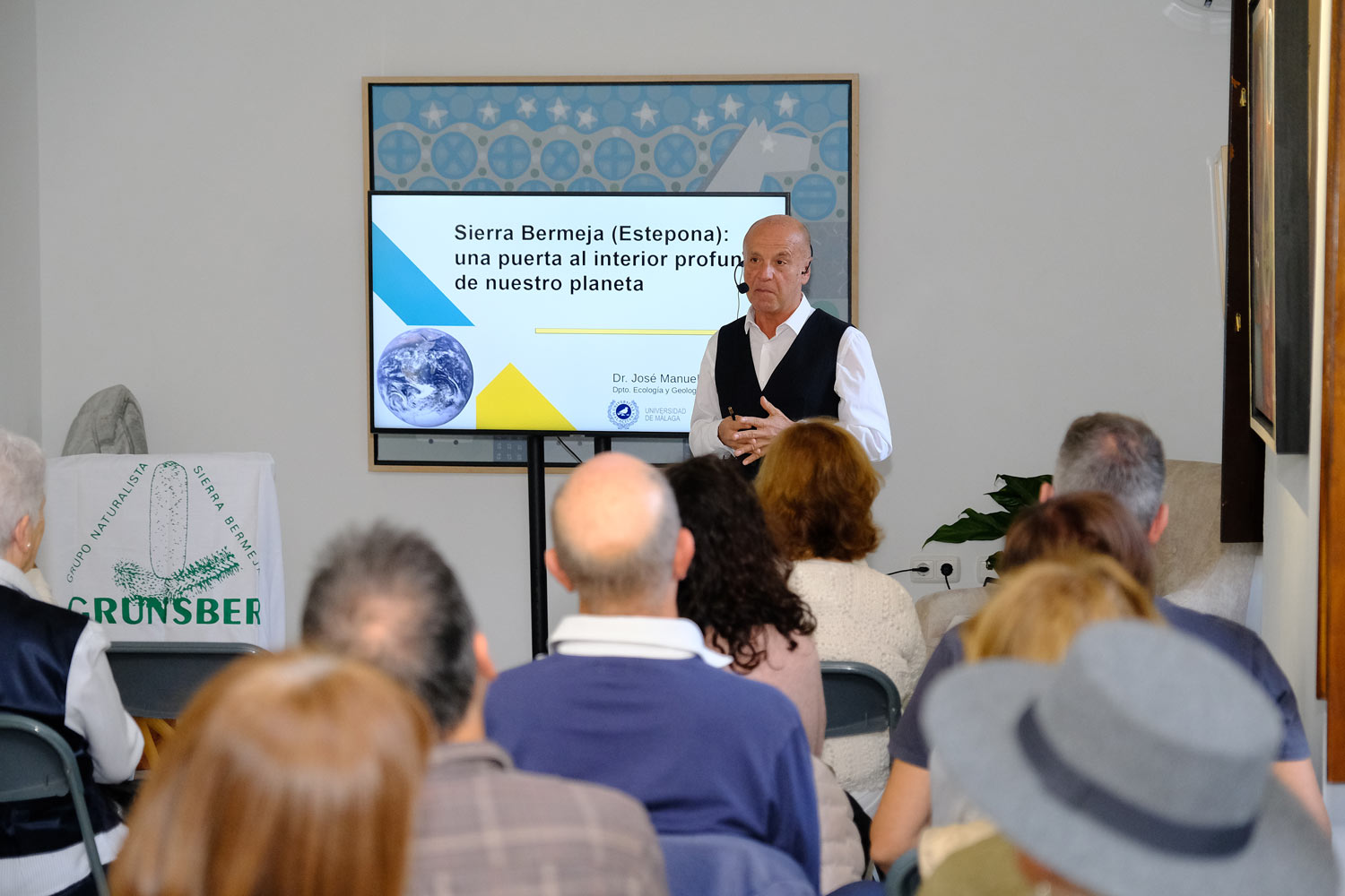 Conferencia sobre la geología de Sierra Bermeja: una puerta al interior de nuestro planeta